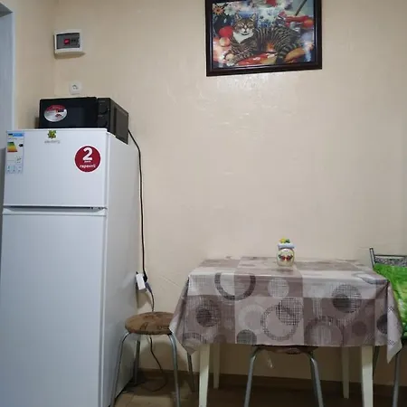 домик возле моря с уютным двориком в районе совиньона Apartment